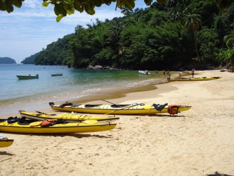 Pacote de Viagem de Caiaque Oceânico na Ilha Grande