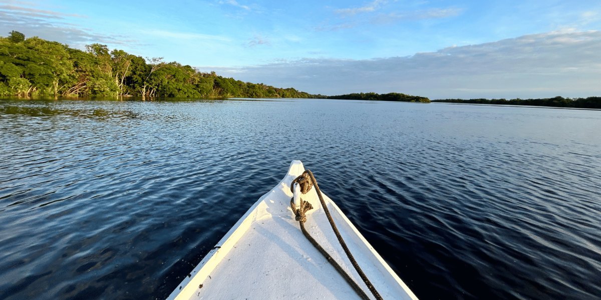 Pacote de Viagem para a Amazônia com Navegação no Rio Negro MV Desafio