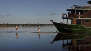 Pacotes de Viagem para Navegação no Rio Negro - Expedições Katerre — Foto: Jacaré Açu